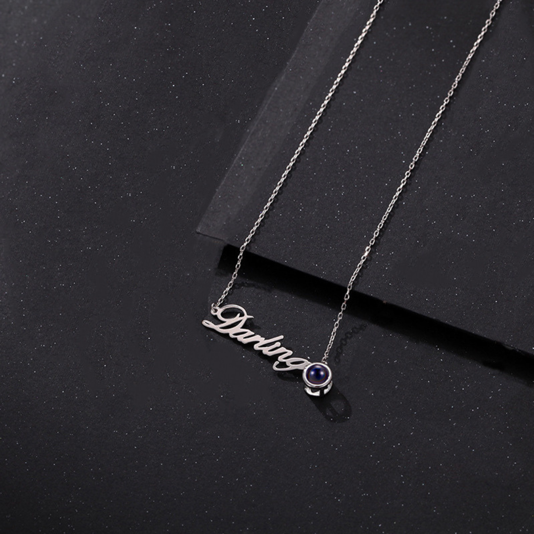Collar personalizado con proyección